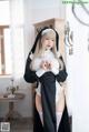 Coser@白烨 Vol.044: 禁x欲修女 (77 photos )